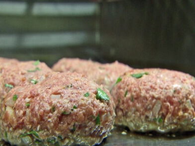 Kalbsfrikadelle, tiefgekühlt, küchenfertig